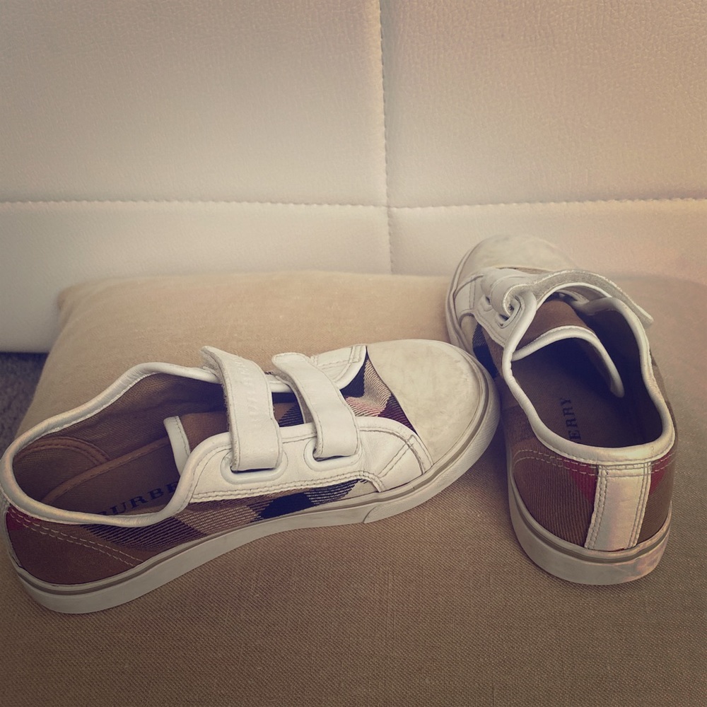 Burberry kids shoes